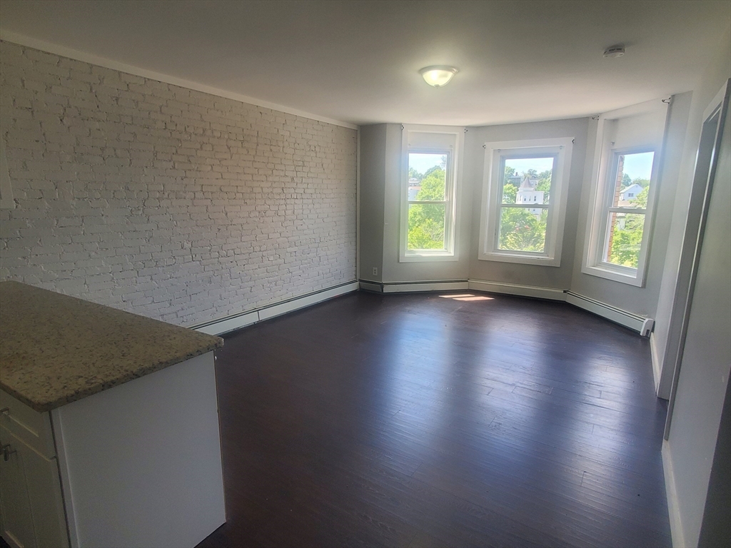 620 Dudley Street # 4