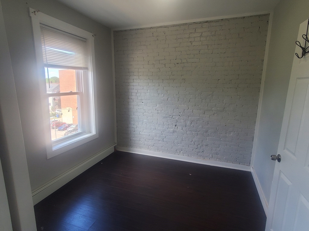 620 Dudley Street # 4