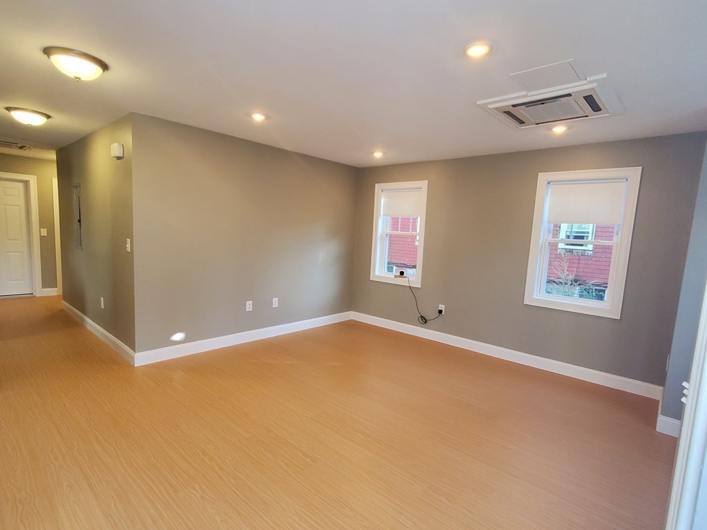 10 Ashton Street # 1