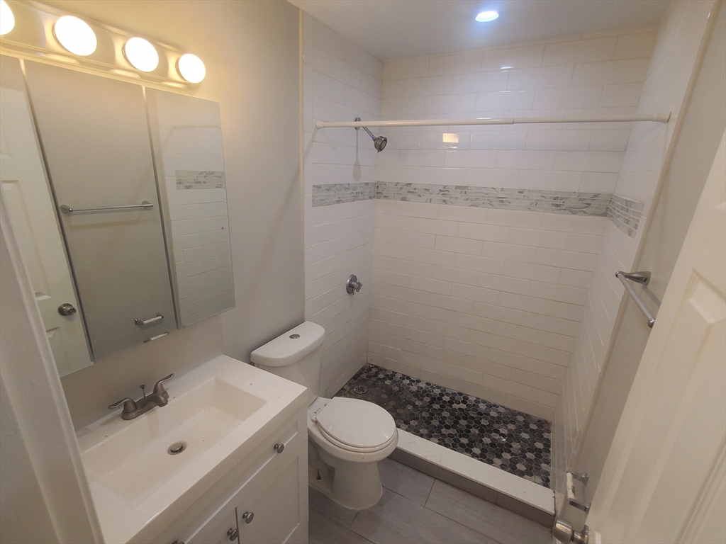 24 Colgate Road # 13