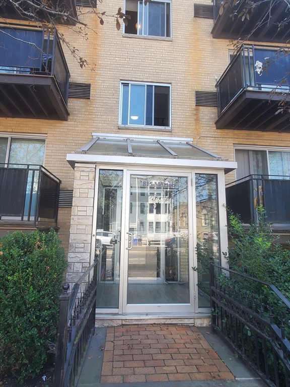 815 Morton # 21