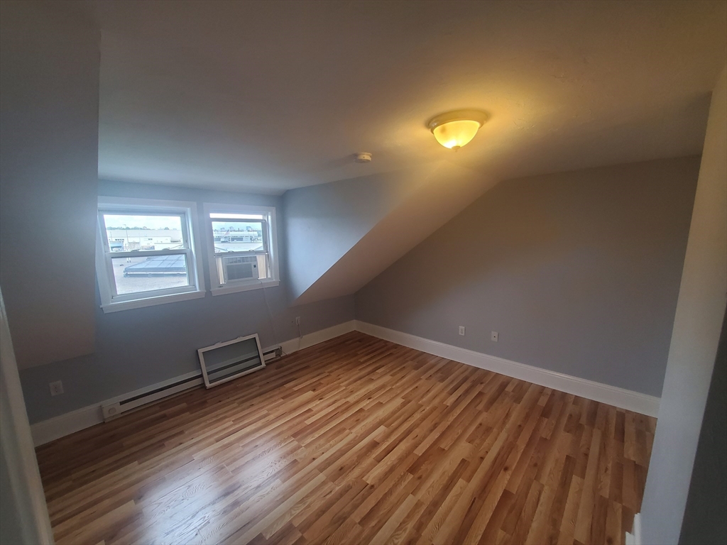 4 Sexton Court # 4