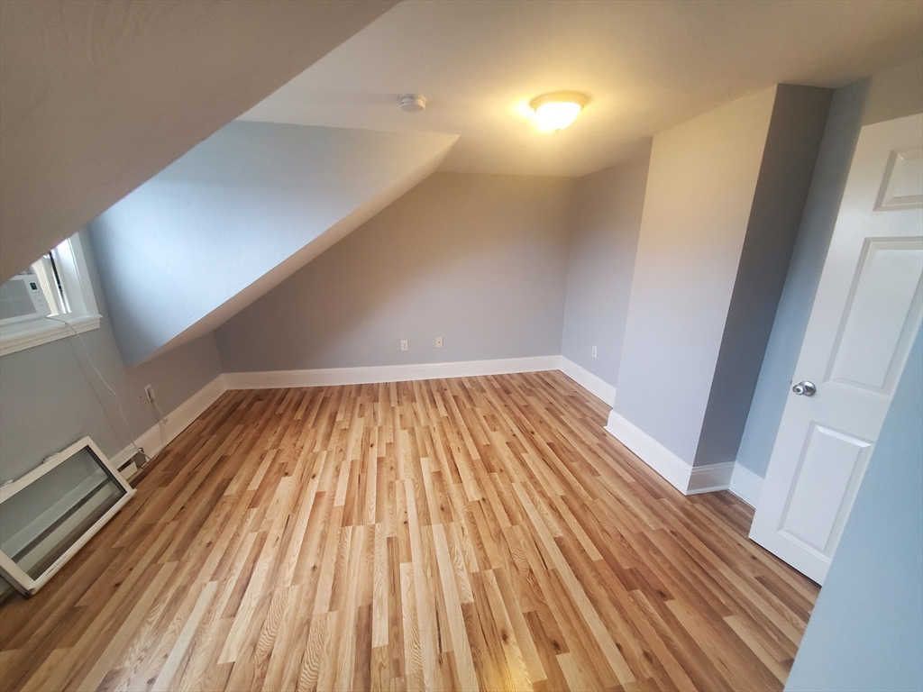 4 Sexton Court # 4