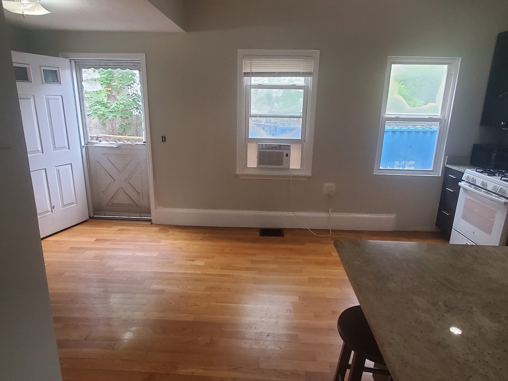 4 Sexton Court # 4