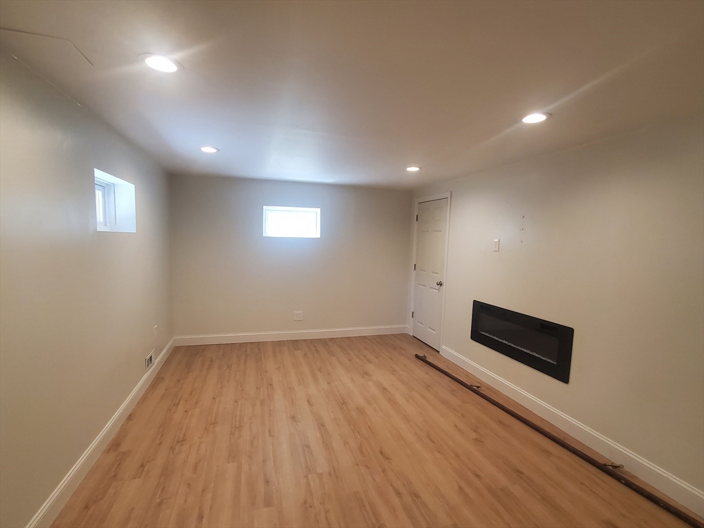 133 Ashcroft # 1