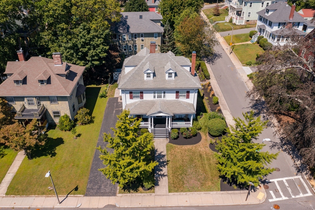 16 Beaumont St