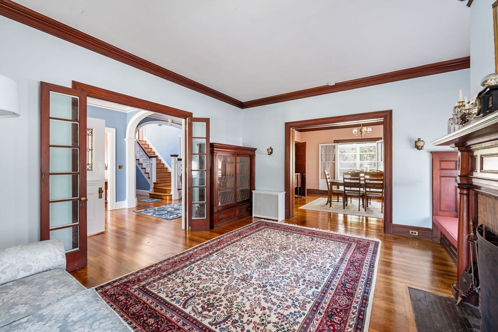 16 Beaumont St