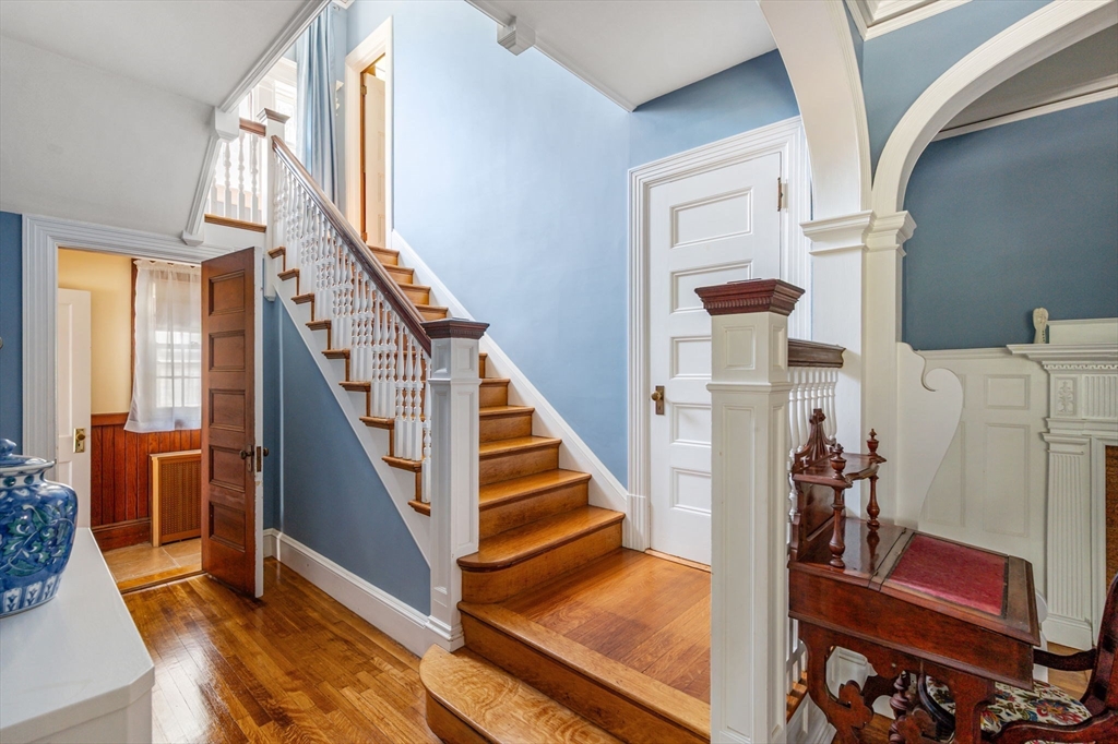 16 Beaumont St