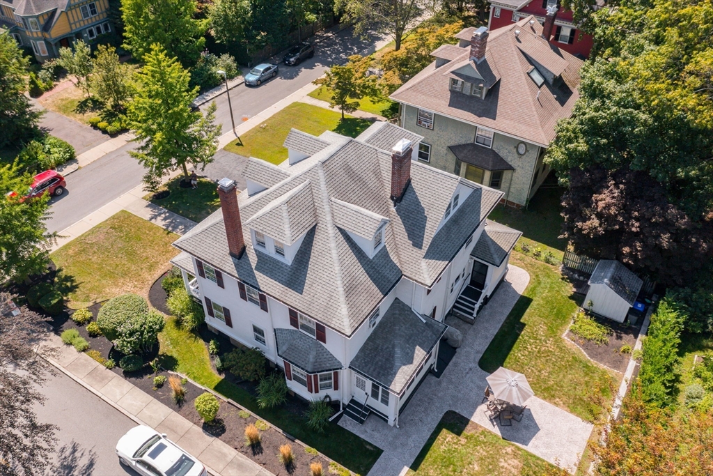16 Beaumont St