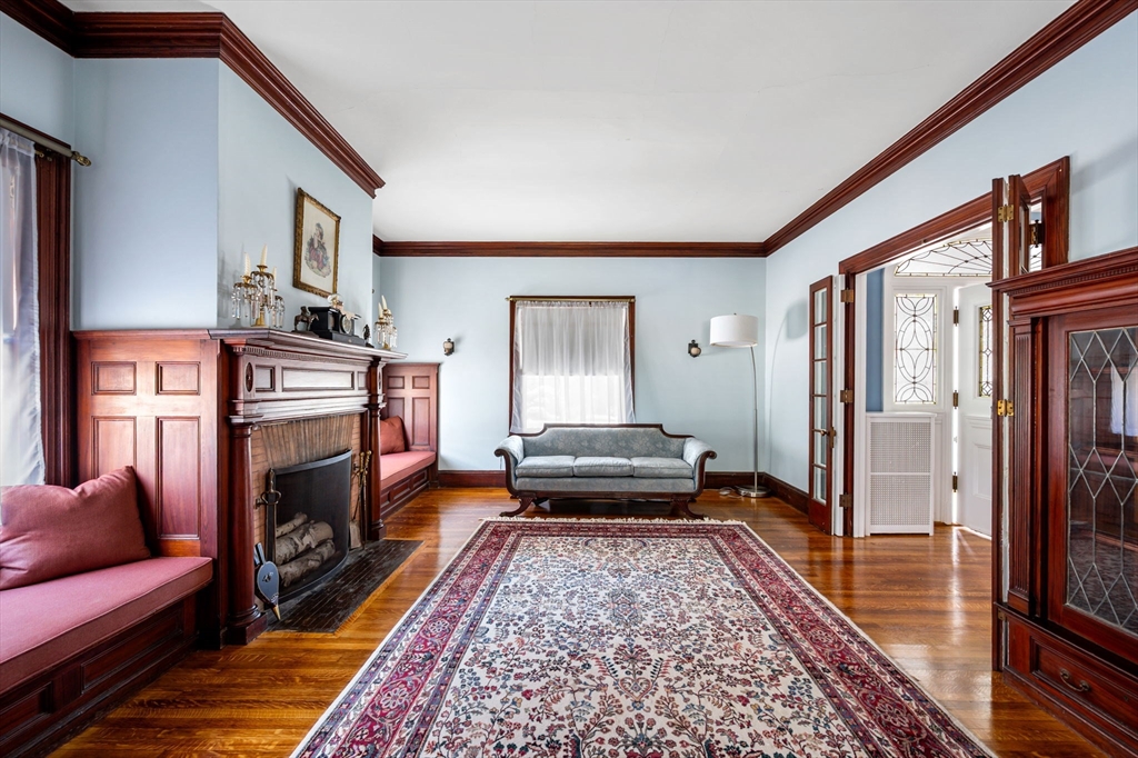 16 Beaumont St