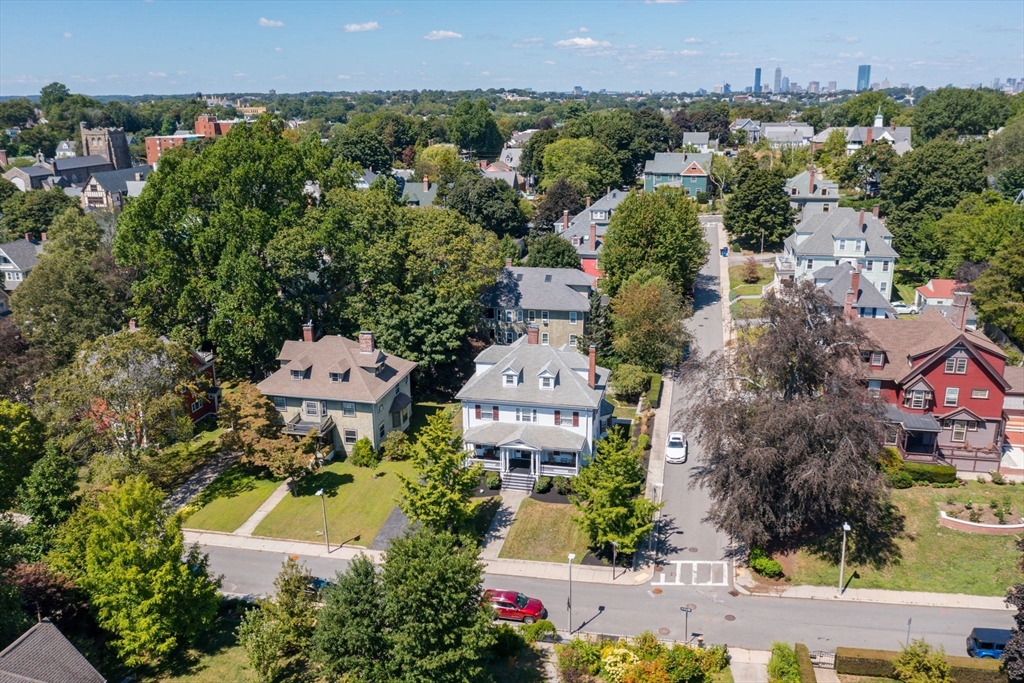 16 Beaumont St