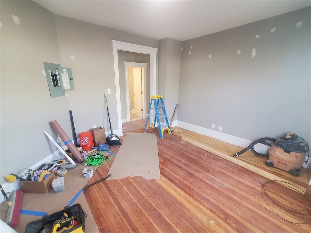 00 Pleasant Street # 3