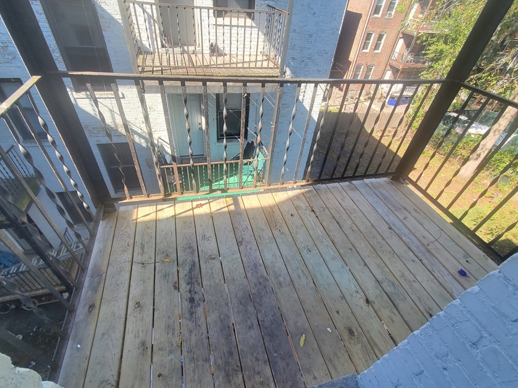 76 Walnut Park # 9