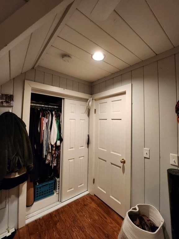 42 Grampian Way, Boston