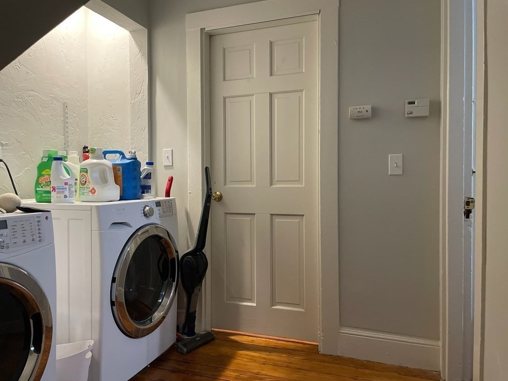 42 Grampian Way, Boston