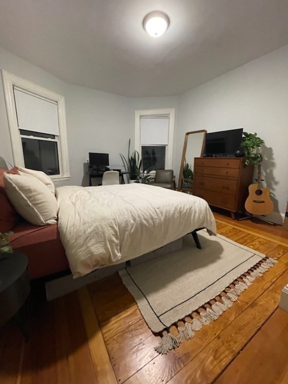 42 Grampian Way, Boston