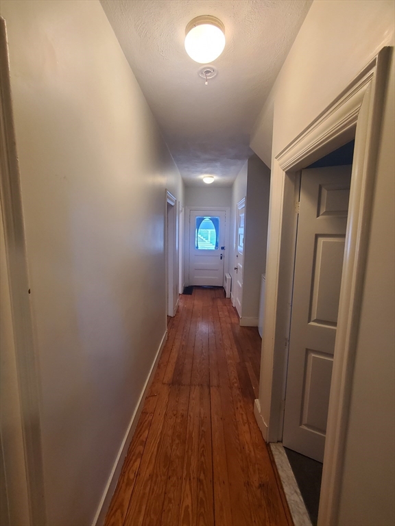 42 Grampian Way, Boston