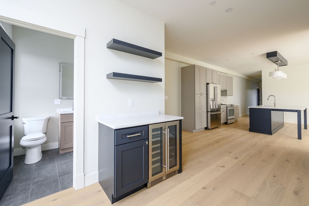 21 Tanglewood # 2, Boston Unit: 2