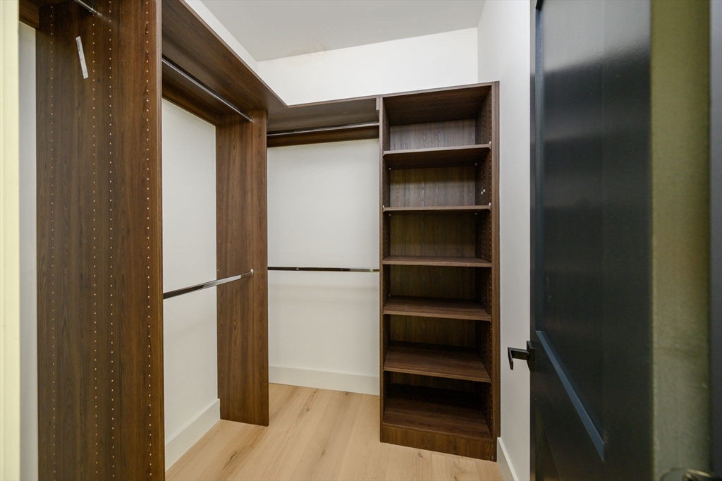 21 Tanglewood # 2, Boston Unit: 2