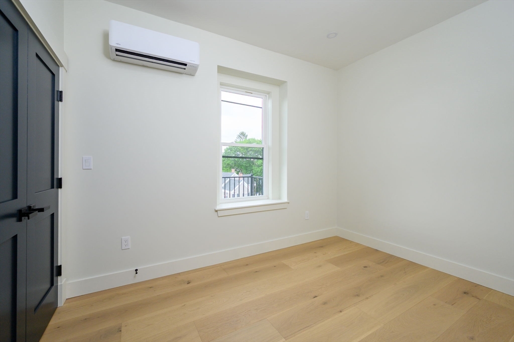 21 Tanglewood # 2, Boston Unit: 2