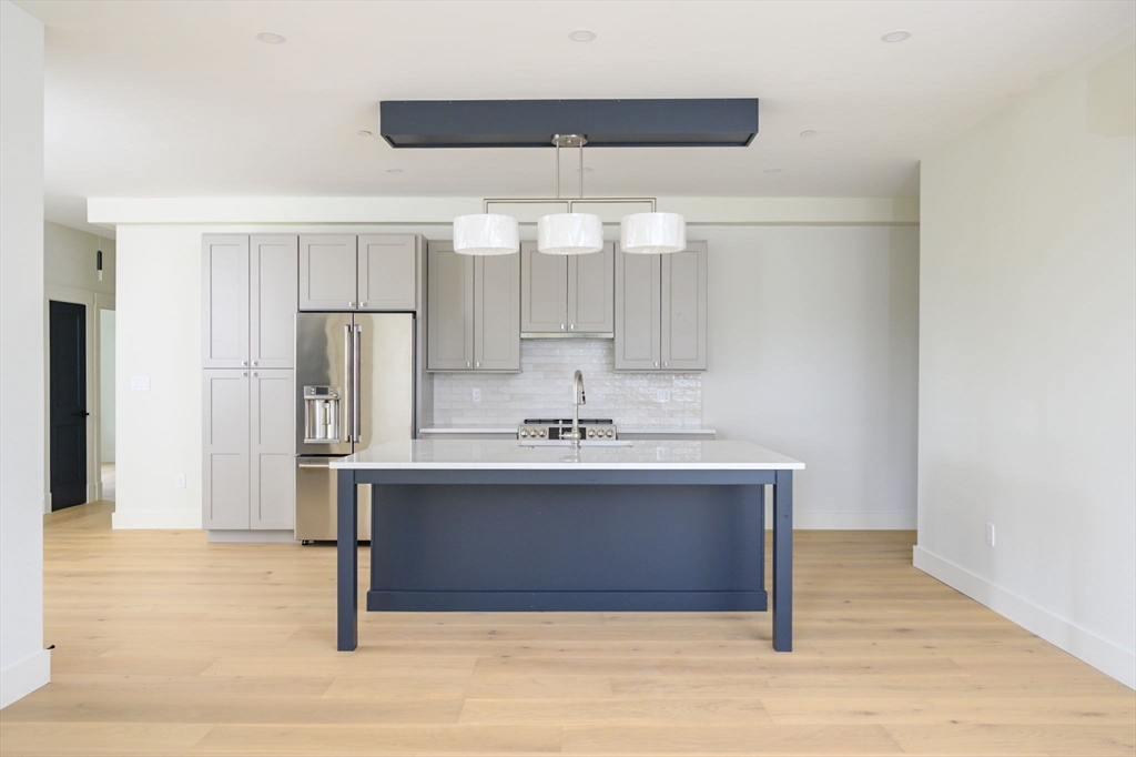 21 Tanglewood # 2, Boston Unit: 2