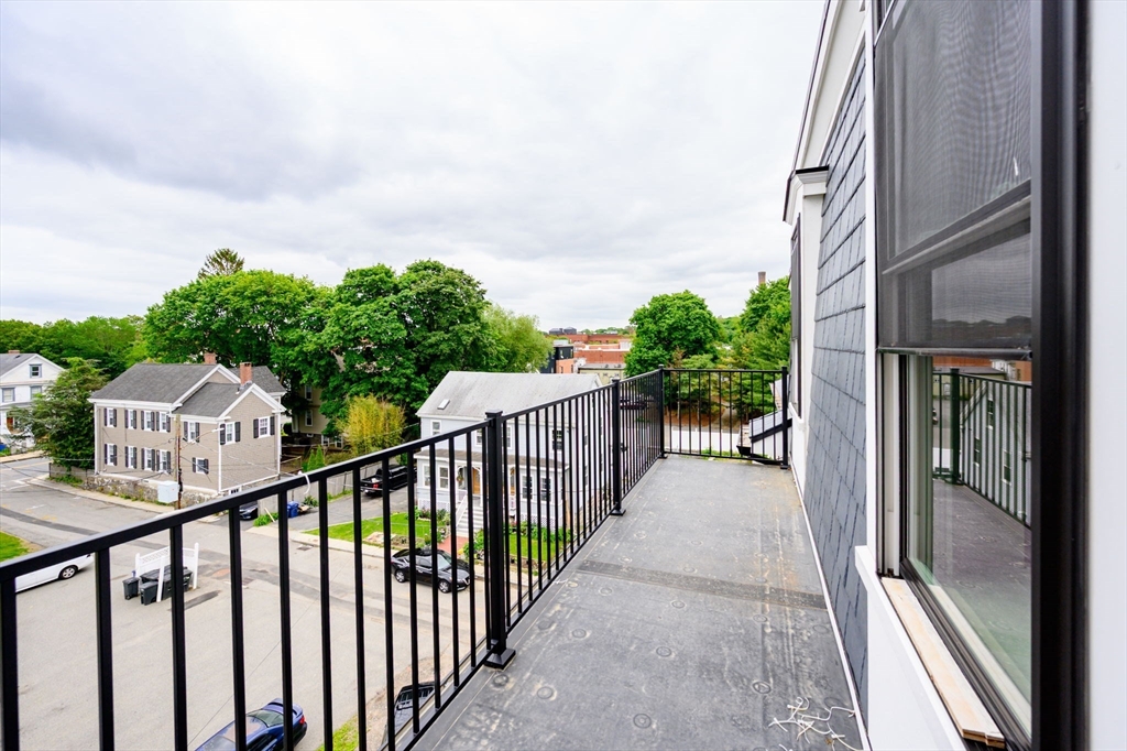 21 Tanglewood # 2, Boston Unit: 2