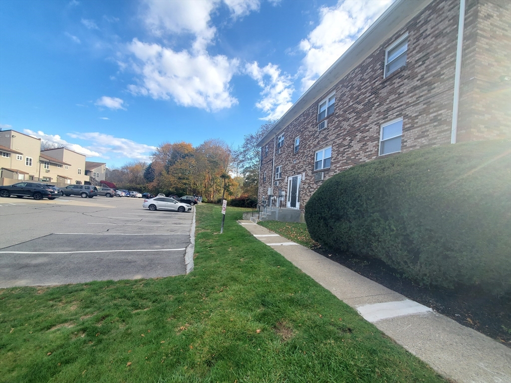 215 Pearl Street # 8, Stoughton Unit: 8