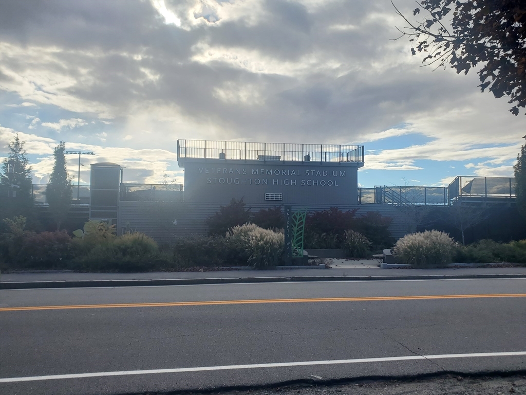 215 Pearl Street # 8, Stoughton Unit: 8