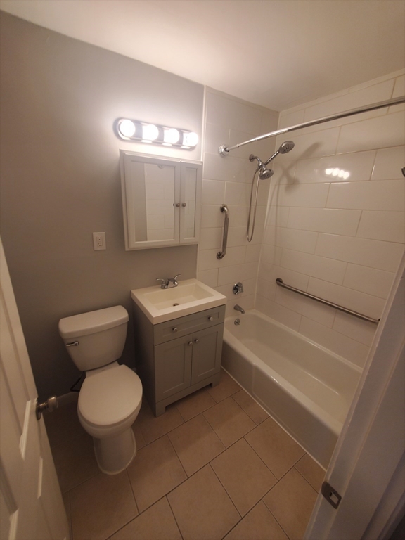 215 Pearl Street # 8, Stoughton Unit: 8