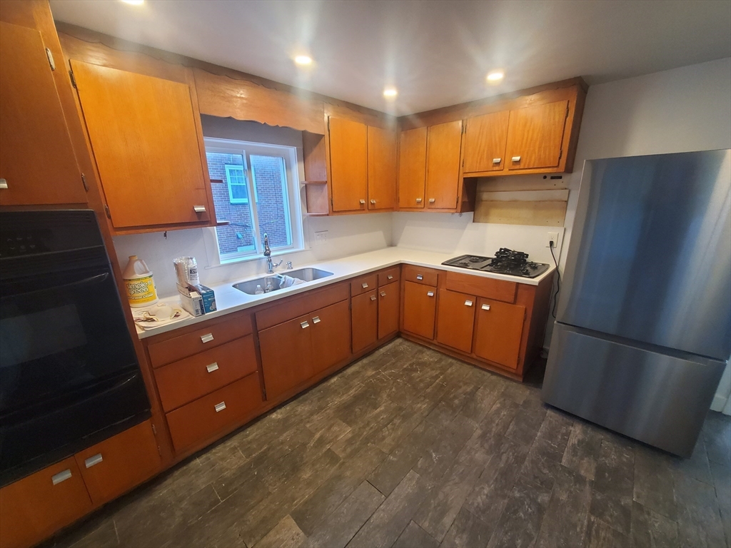 18 Denny Street # 18