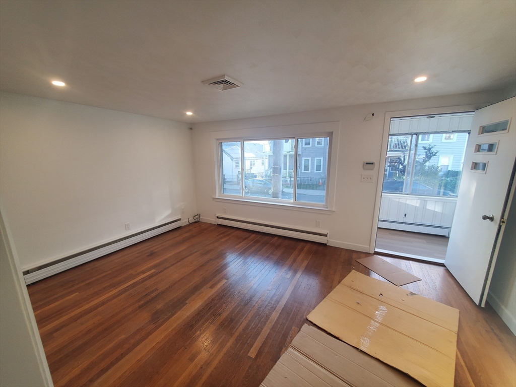 18 Denny Street # 18