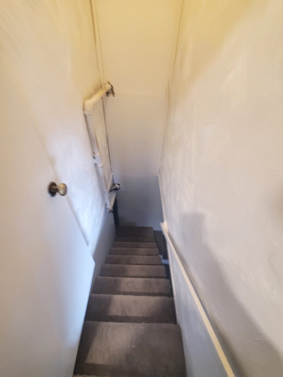 18 Denny Street # 18