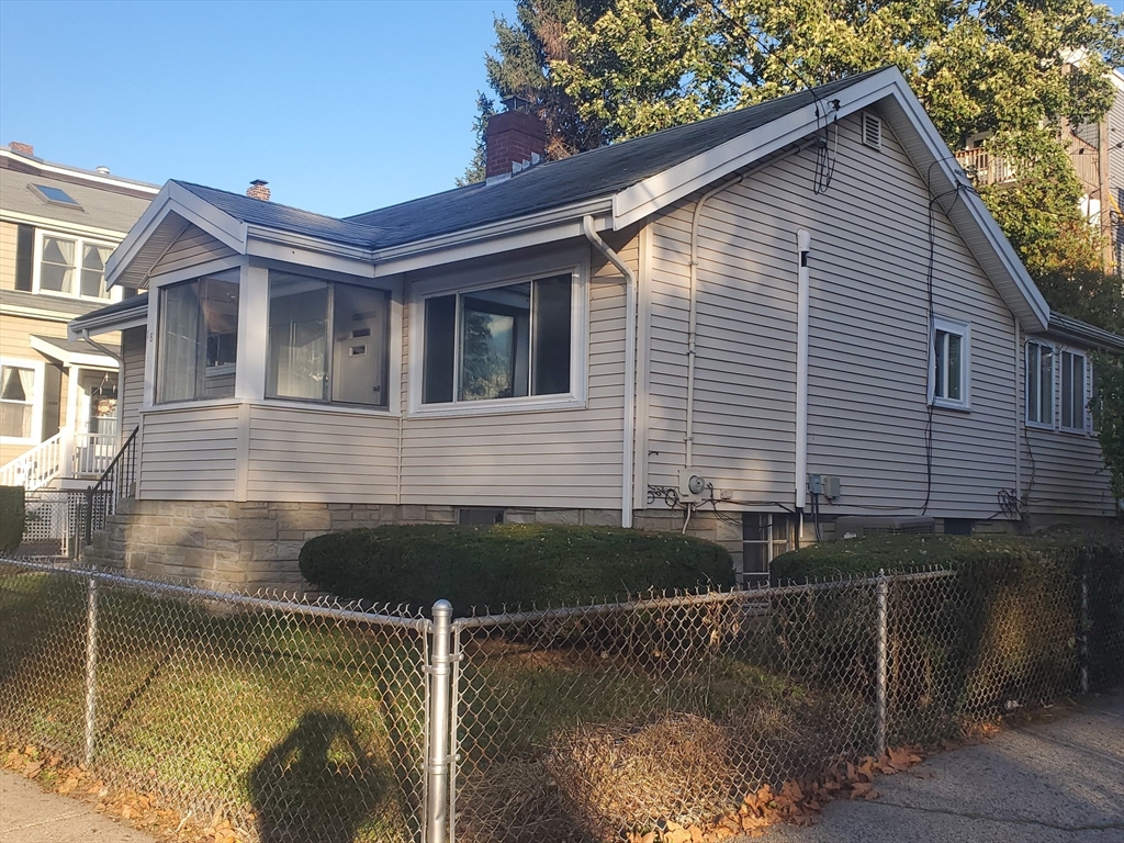 18 Denny Street # 18