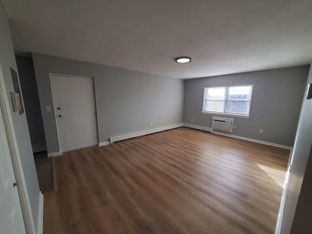 215 Pearl Street # 10