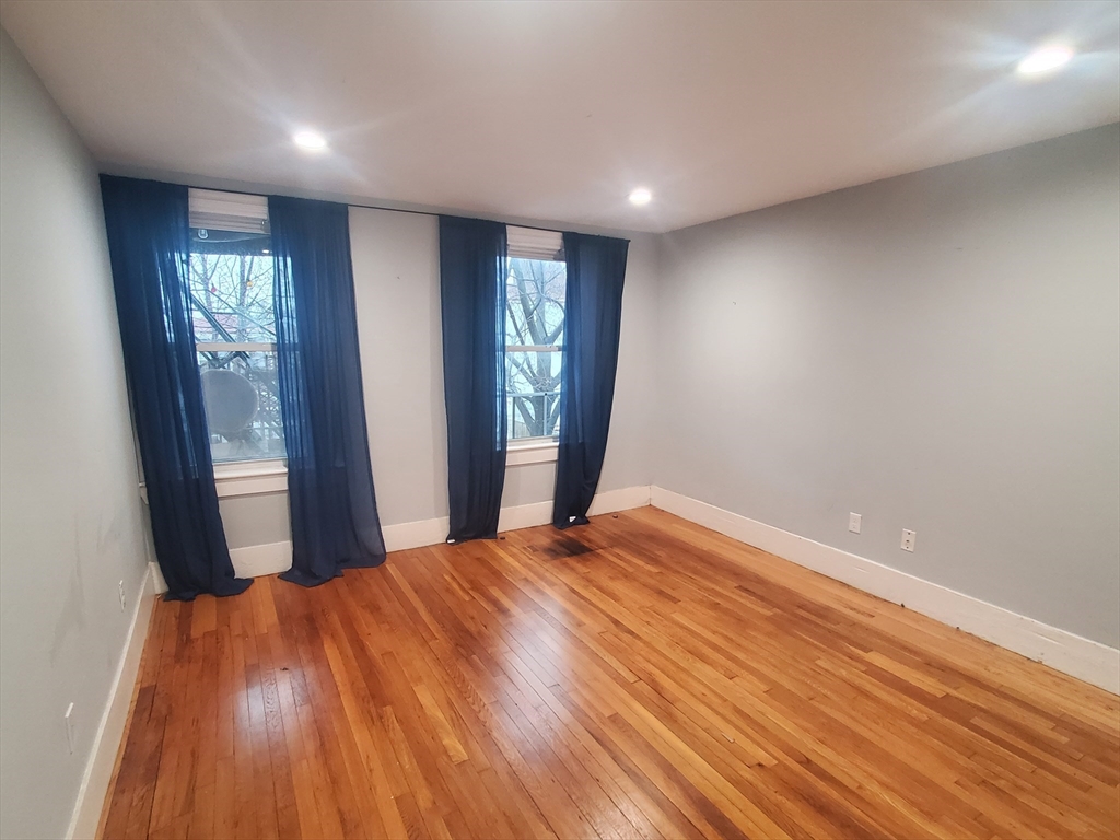 866 Dorchester Ave. # 2