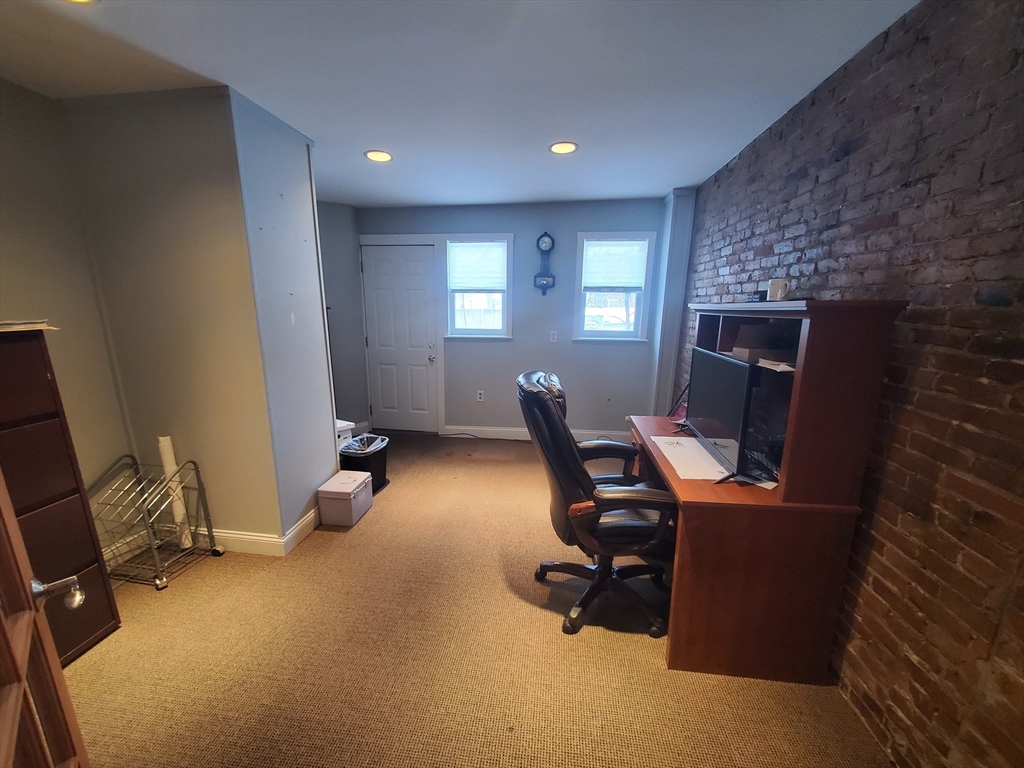 864 Dorchester Ave # 864