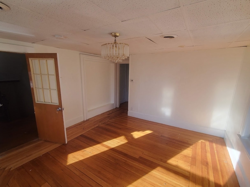 97 High St