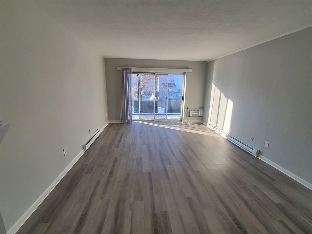 760 Cummins Highway # 18