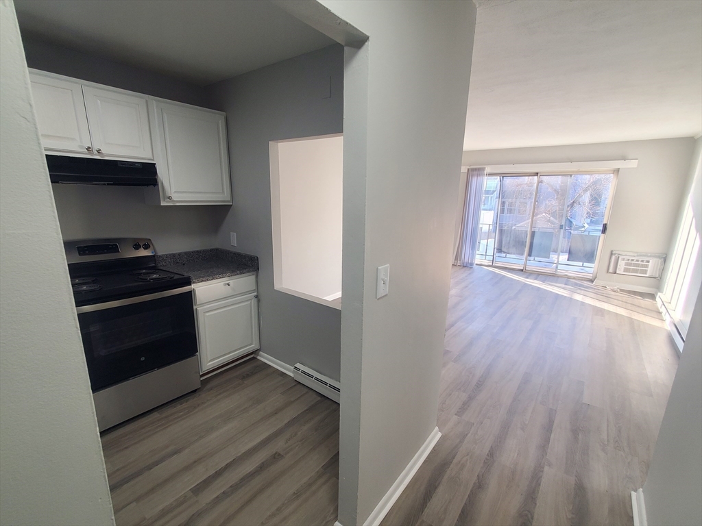 760 Cummins Highway # 18