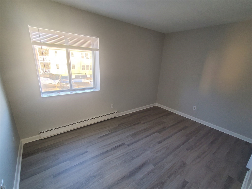 760 Cummins Highway # 18