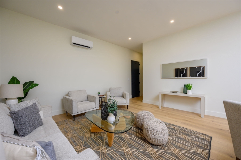 21 Tanglewood Road # 1