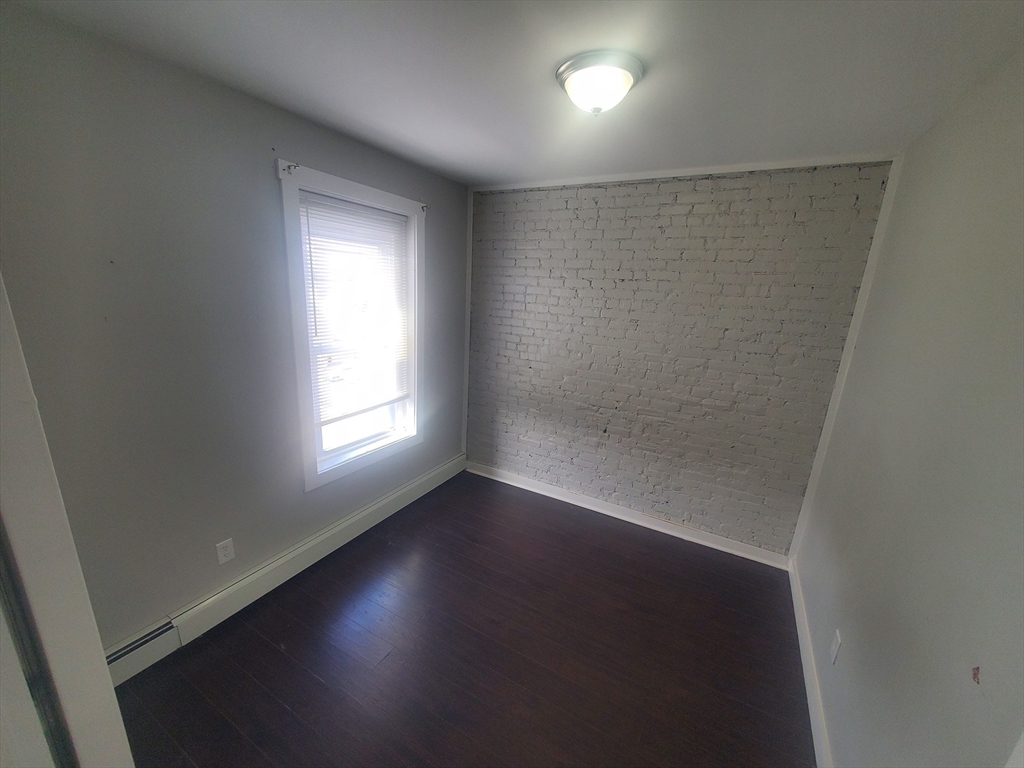 620 Dudley Street # 4