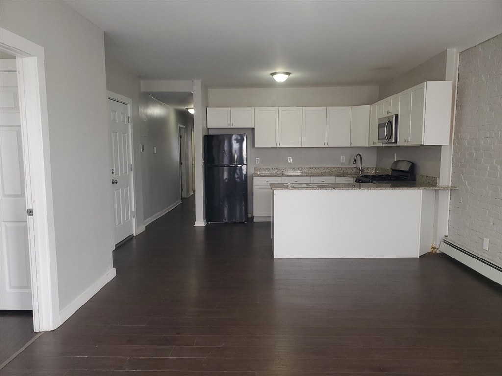 620 Dudley Street # 4