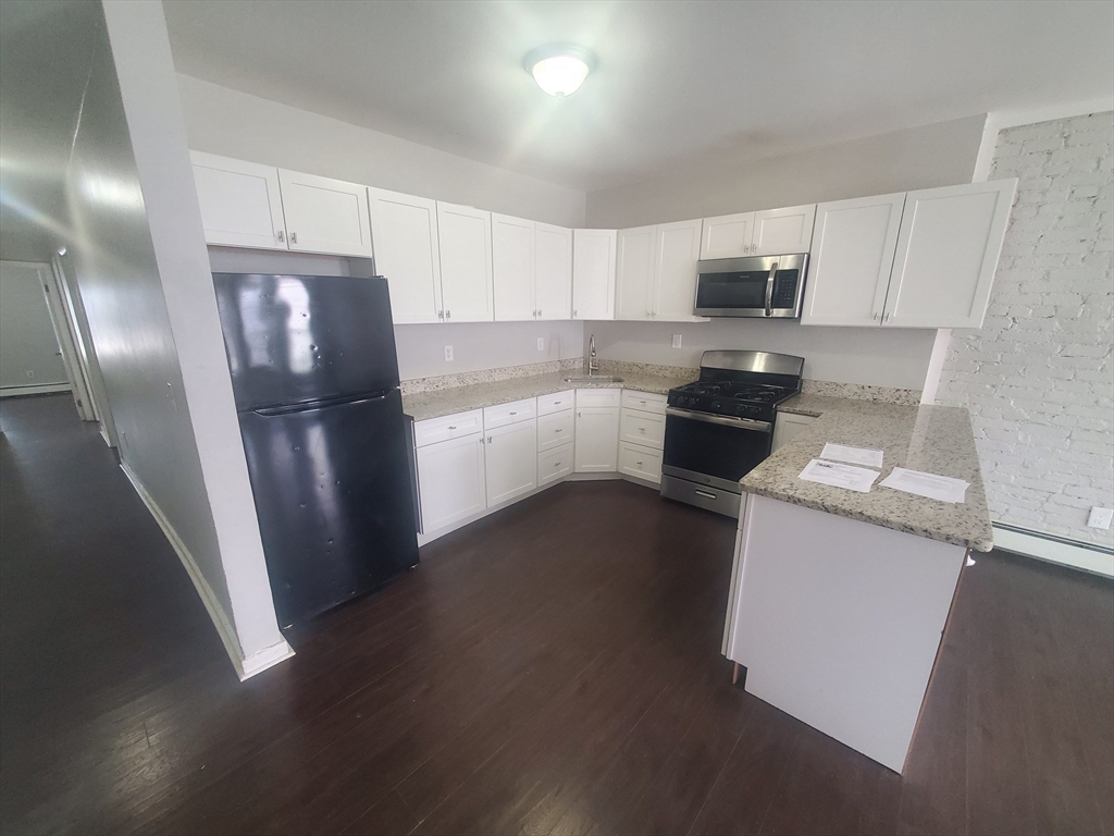 620 Dudley Street # 4