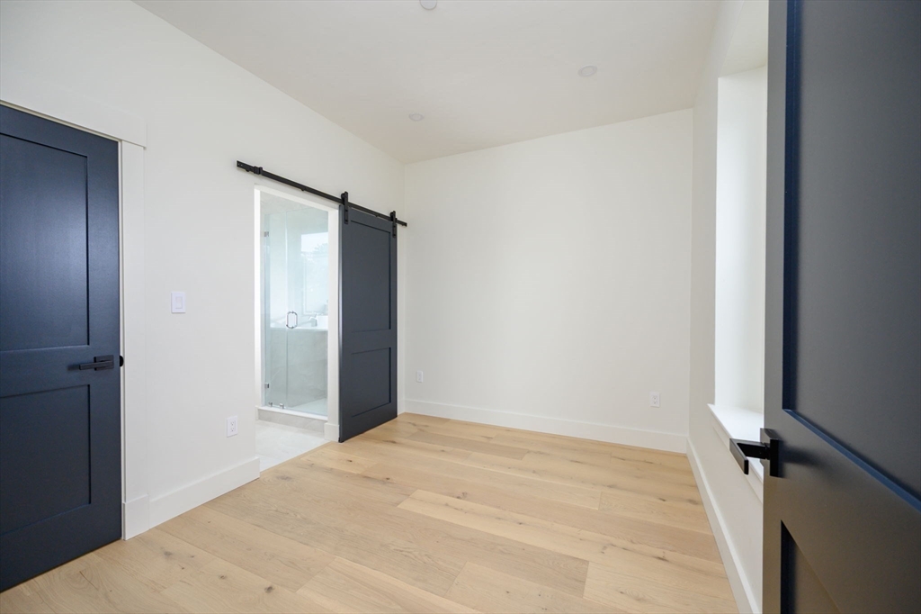 21 Tanglewood Road # 4