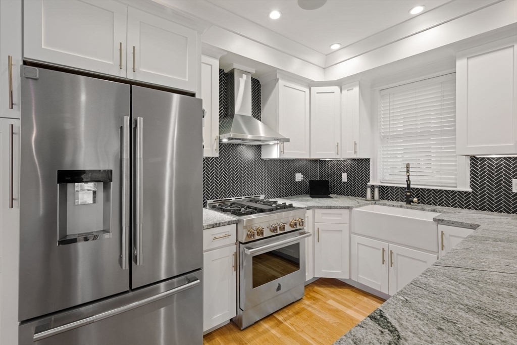 8 Manley St # 1