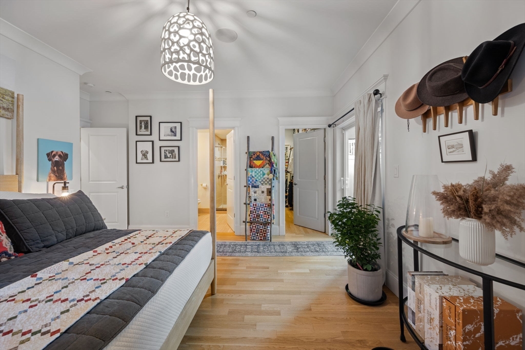 8 Manley St # 1
