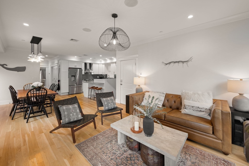 8 Manley St # 1