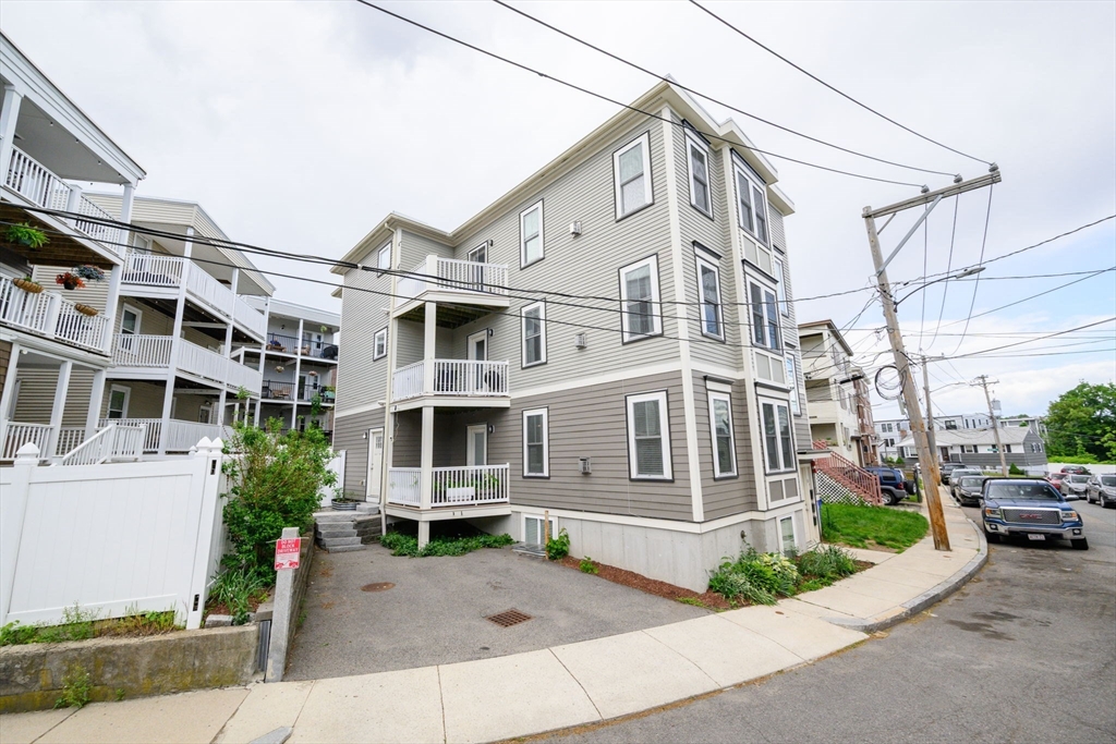 8 Manley St # 1