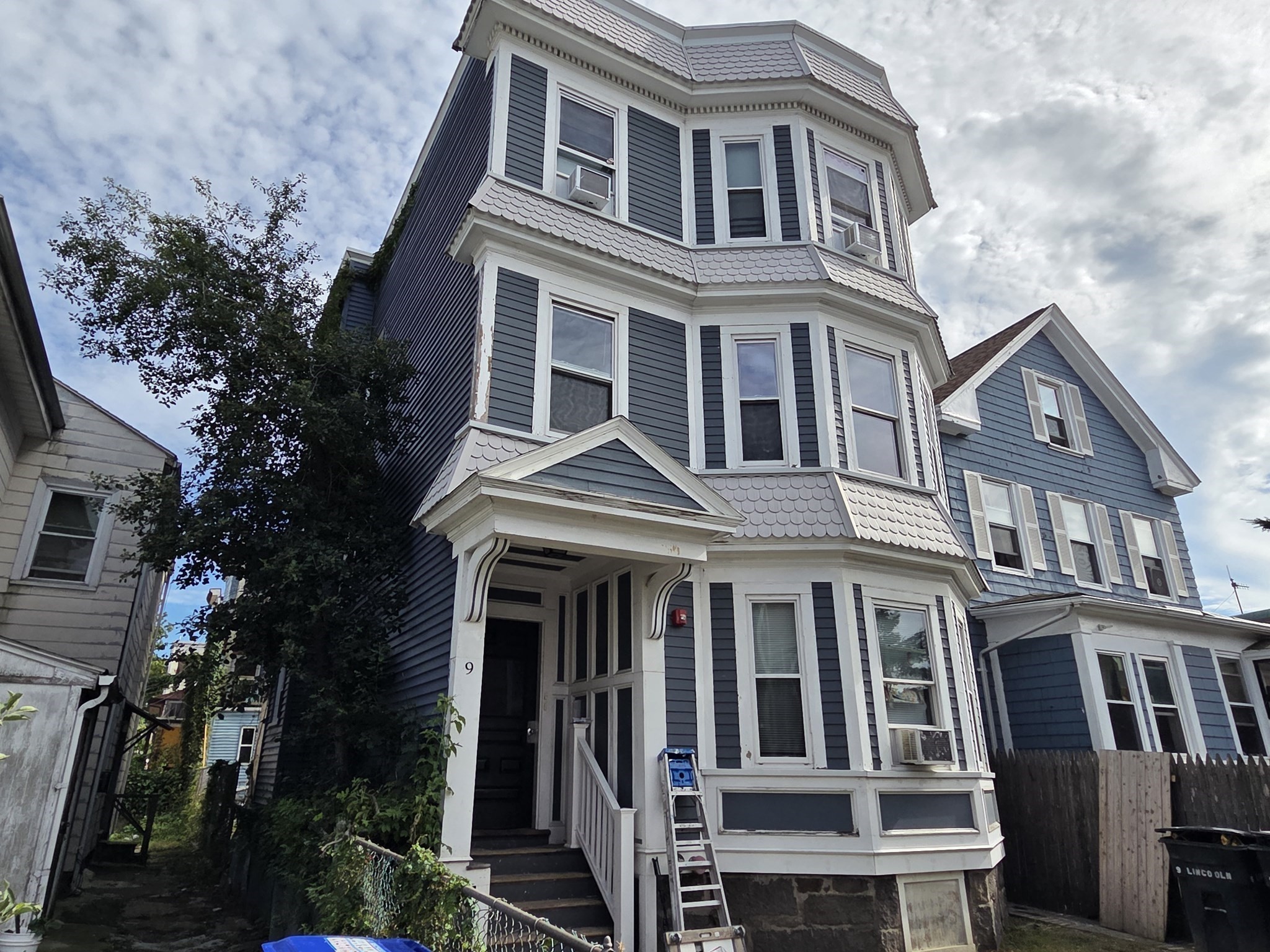 9 Lincoln St